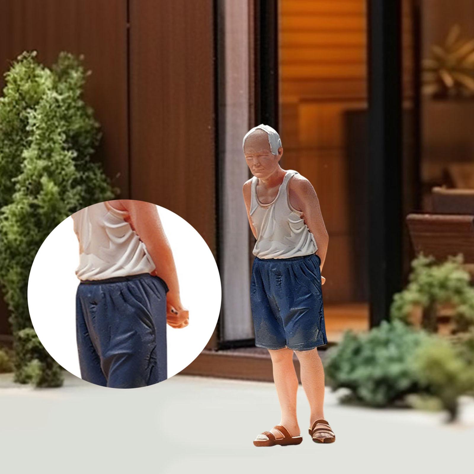 Figur Miniatur Orang Tua Skala - Photography Of A Man ulasan dan harga