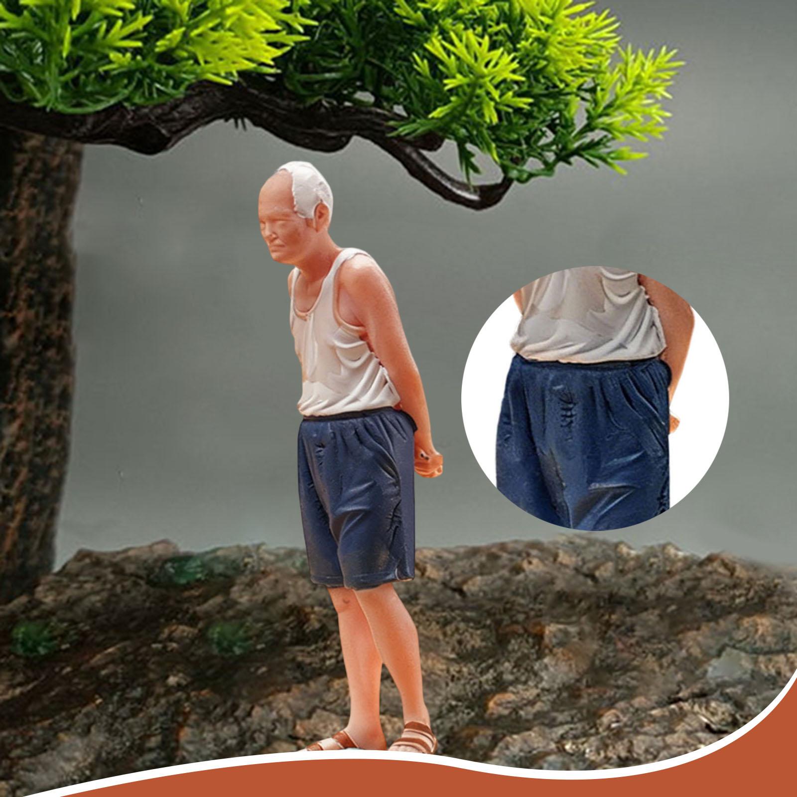 Figur Miniatur Orang Tua Skala - Photography Of A Man ulasan dan harga